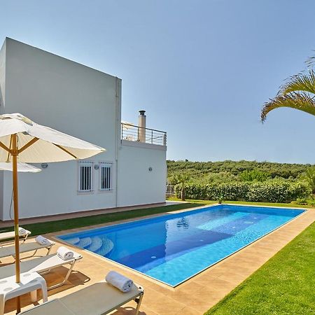 Villa Moma Palio Gerani Екстериор снимка