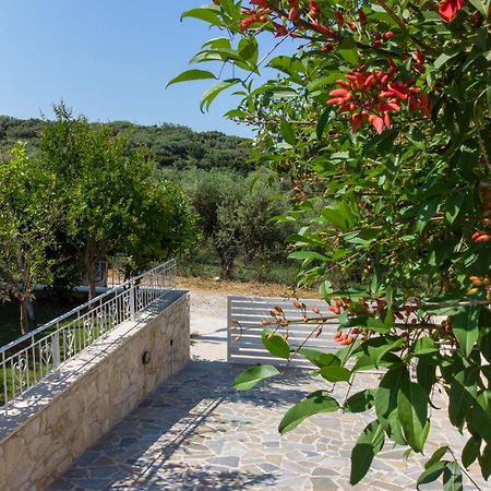 Villa Moma Palio Gerani Екстериор снимка