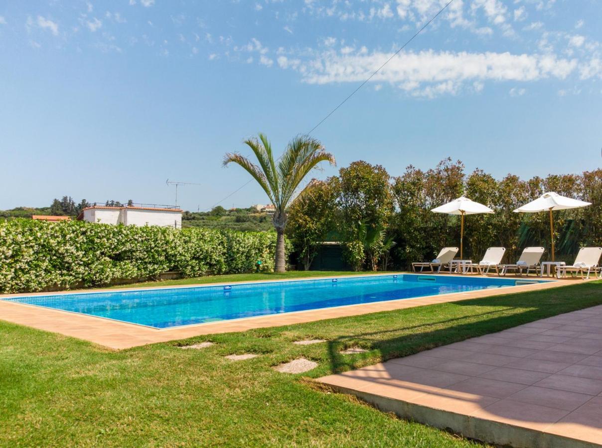 Villa Moma Palio Gerani Екстериор снимка