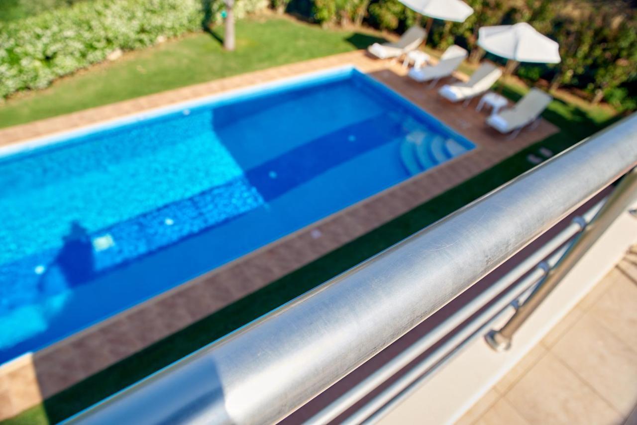 Villa Moma Palio Gerani Екстериор снимка